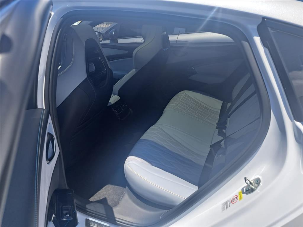 Byd SEAL
