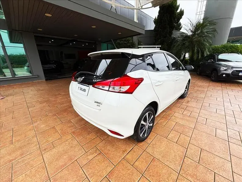 galeria YARIS