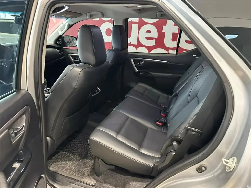 galeria HILUX SW4