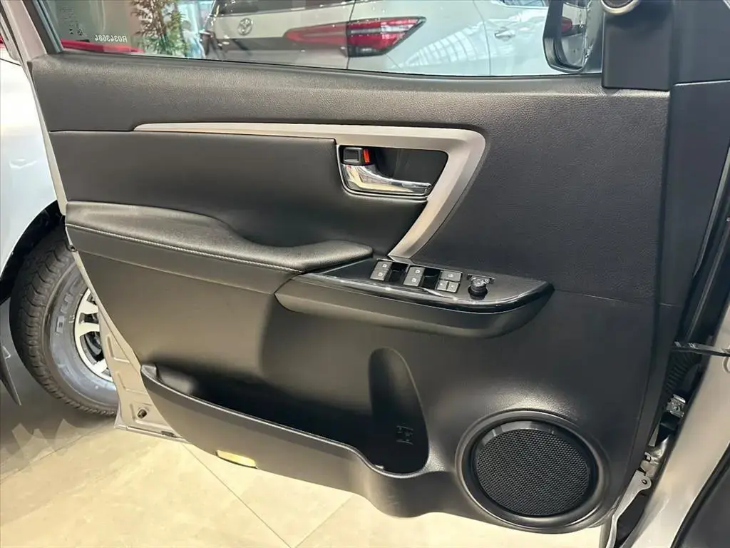 galeria HILUX SW4