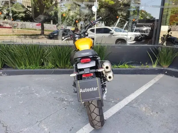 Triumph Scrambler 900 ABS