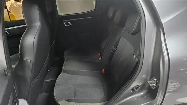 Renault KWID 1.0 12V SCE FLEX OUTSIDER MANUAL