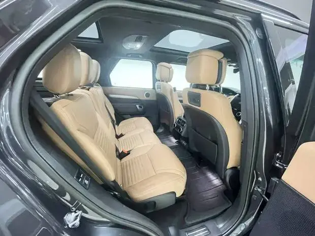 Land Rover Discovery R-Dynamic HSE 3.0 4x4 Die (Hib.)