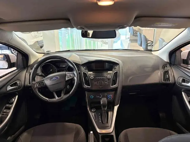 Ford FOCUS 2.0 SE 16V FLEX 4P POWERSHIFT