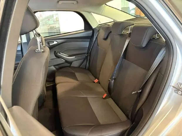 Ford FOCUS 2.0 SE 16V FLEX 4P POWERSHIFT