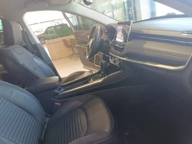 Jeep COMMANDER 1.3 T270 TURBO FLEX LONGITUDE AT6