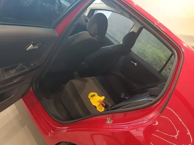 Volkswagen FOX 1.6 MSI TOTAL FLEX CONNECT 4P MANUAL