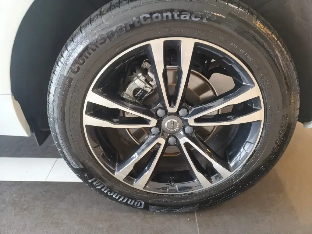 galeria XC60