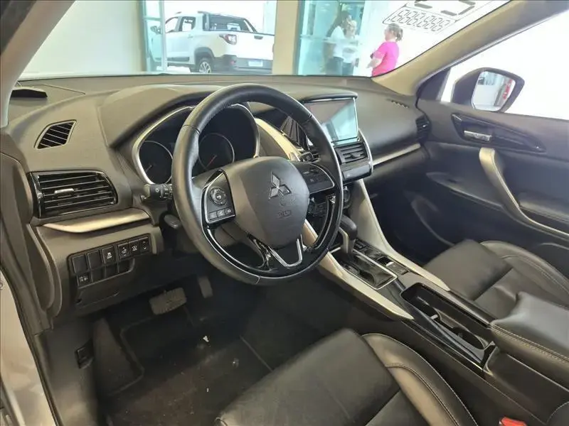 galeria ECLIPSE CROSS