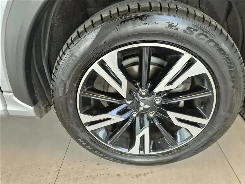 galeria ECLIPSE CROSS