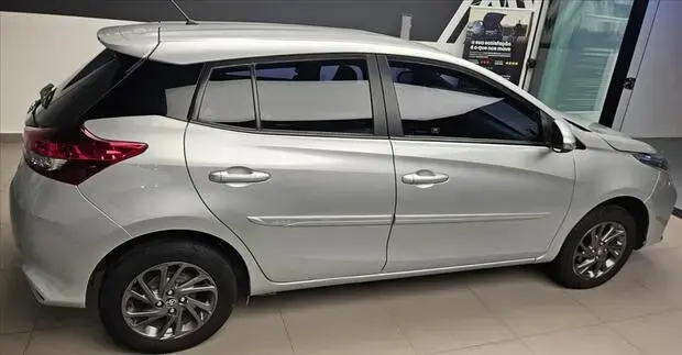 Toyota YARIS 1.5 16V FLEX XS CONNECT MULTIDRIVE