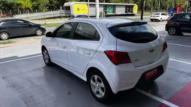 Chevrolet ONIX 1.4 MPFI LT 8V FLEX 4P MANUAL