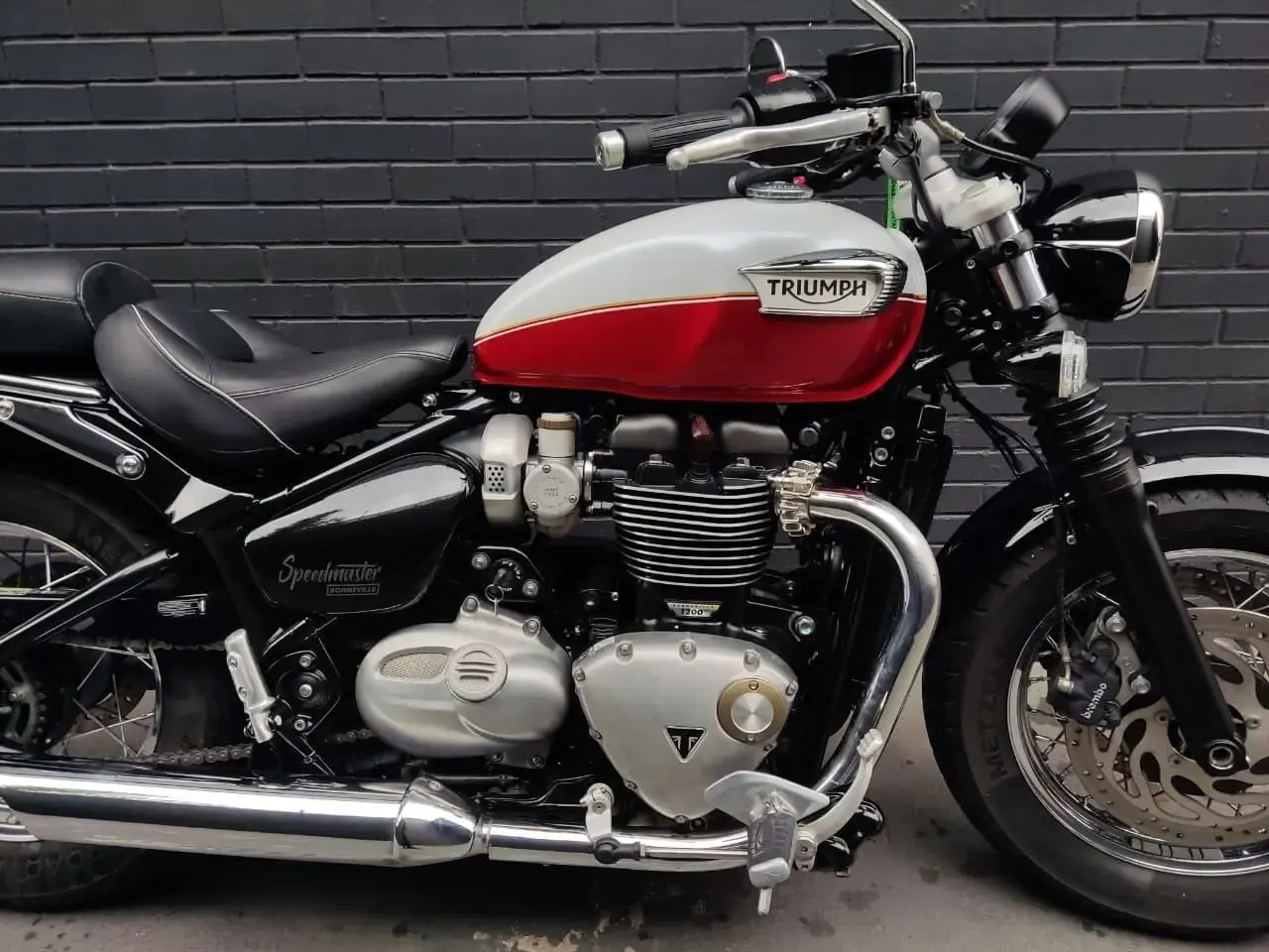 galeria Bonneville Speedmaster