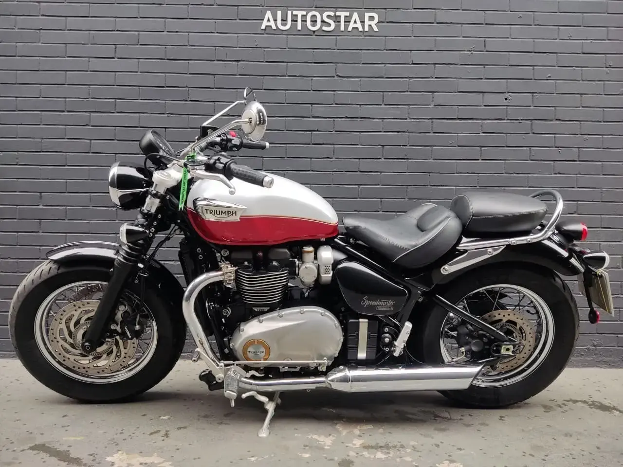 galeria Bonneville Speedmaster
