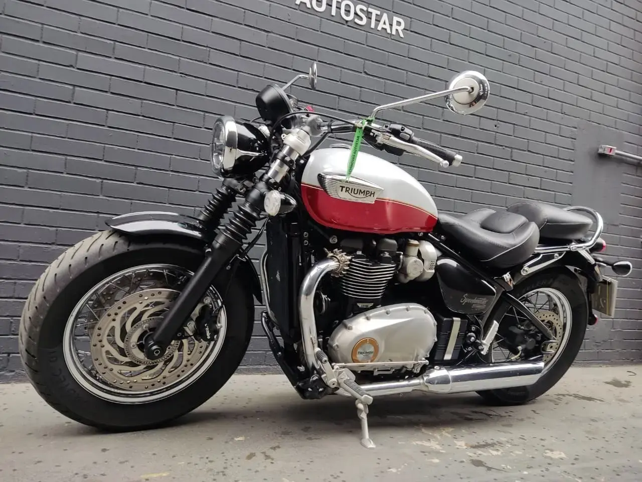 galeria Bonneville Speedmaster