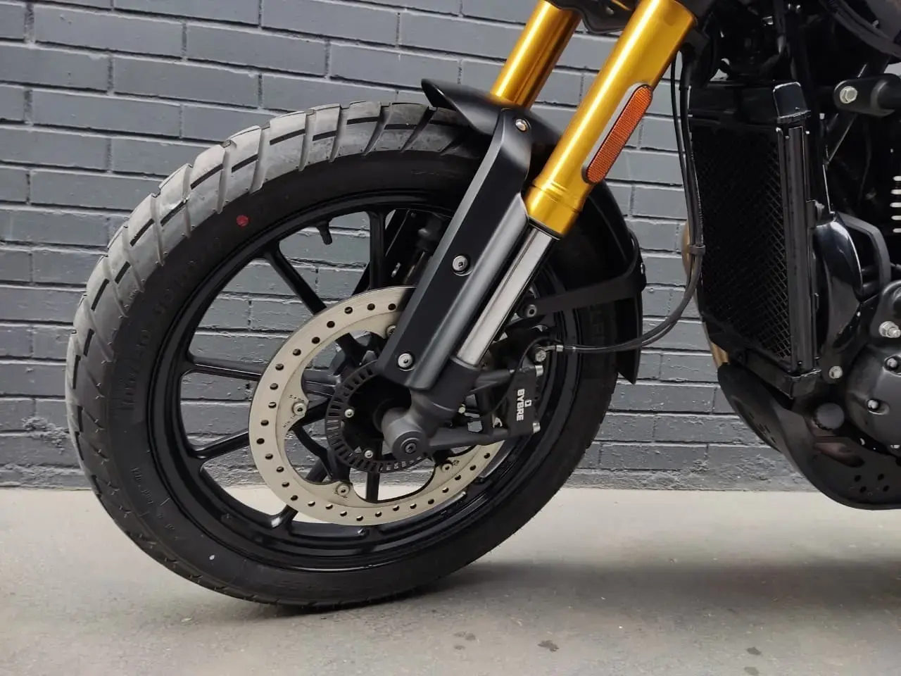galeria Scrambler 400 X