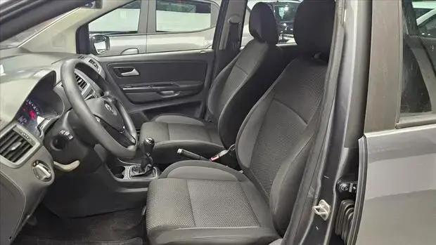 Volkswagen FOX 1.6 MSI TOTAL FLEX CONNECT 4P MANUAL