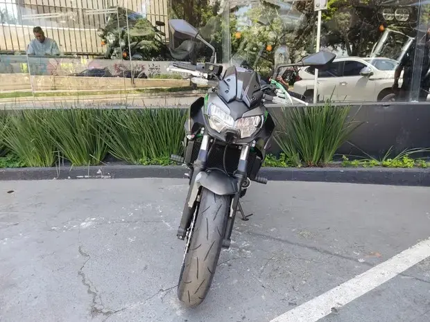 Kawasaki Z 650 (ABS)