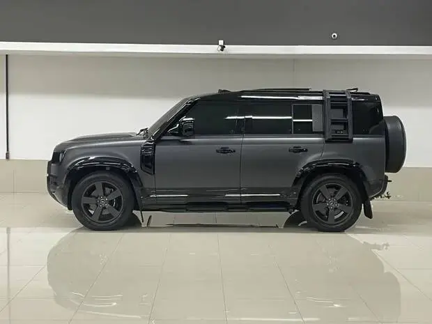 Land Rover Defender 110 X-DY HSE D350 AT (Híb.)