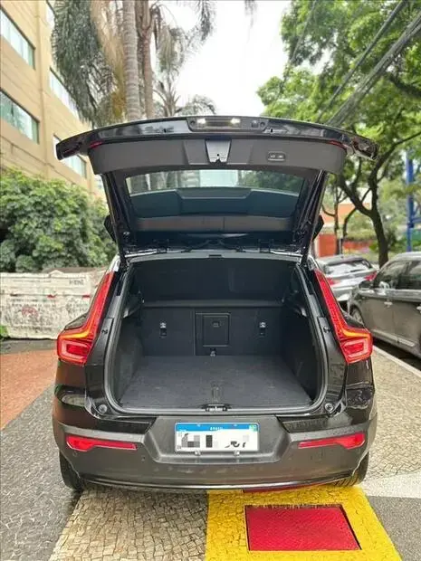 Volvo XC40 P6 RECHARGE ELECTRIC PLUS