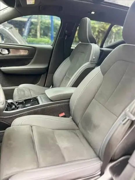 Volvo XC40 P6 RECHARGE ELECTRIC PLUS