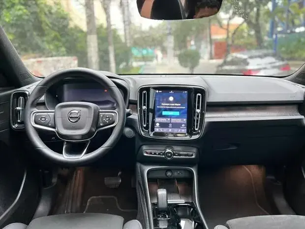 Volvo XC40 P6 RECHARGE ELECTRIC PLUS