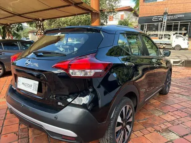 Nissan KICKS 1.6 16V FLEXSTART SL 4P XTRONIC