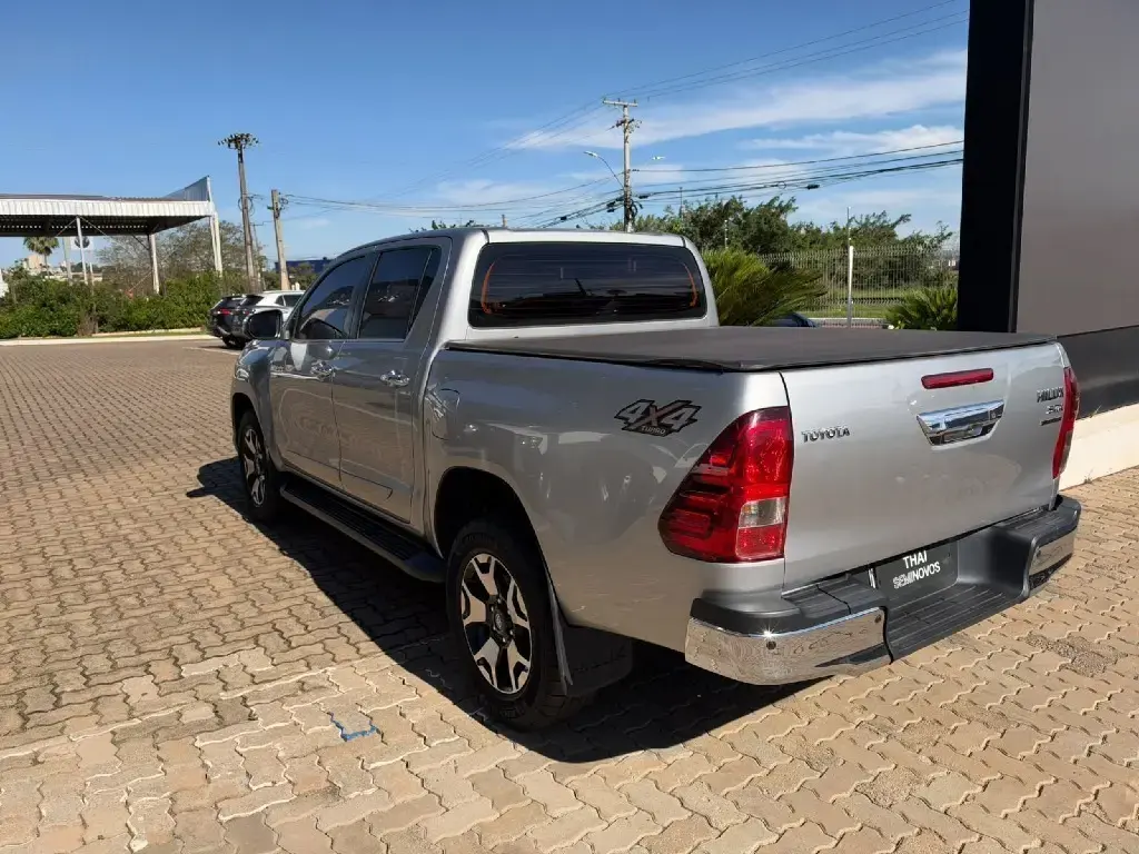 galeria HILUX
