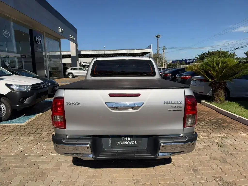 galeria HILUX