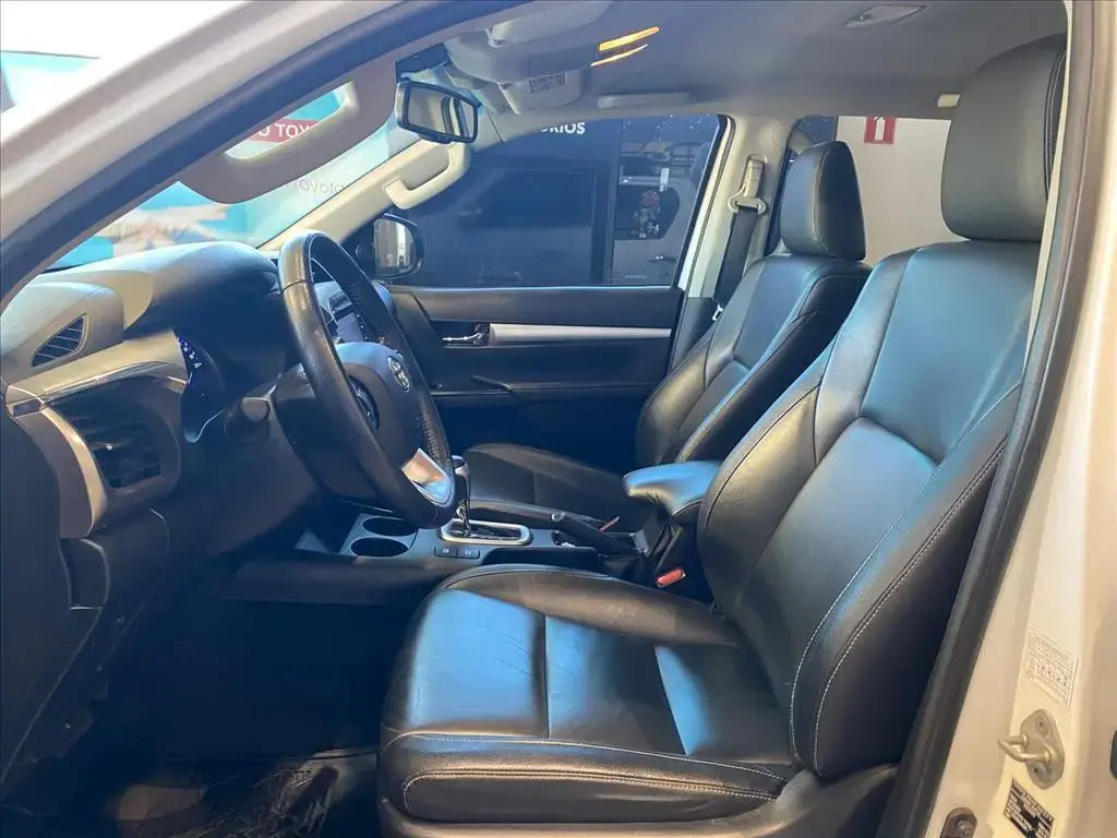 galeria HILUX