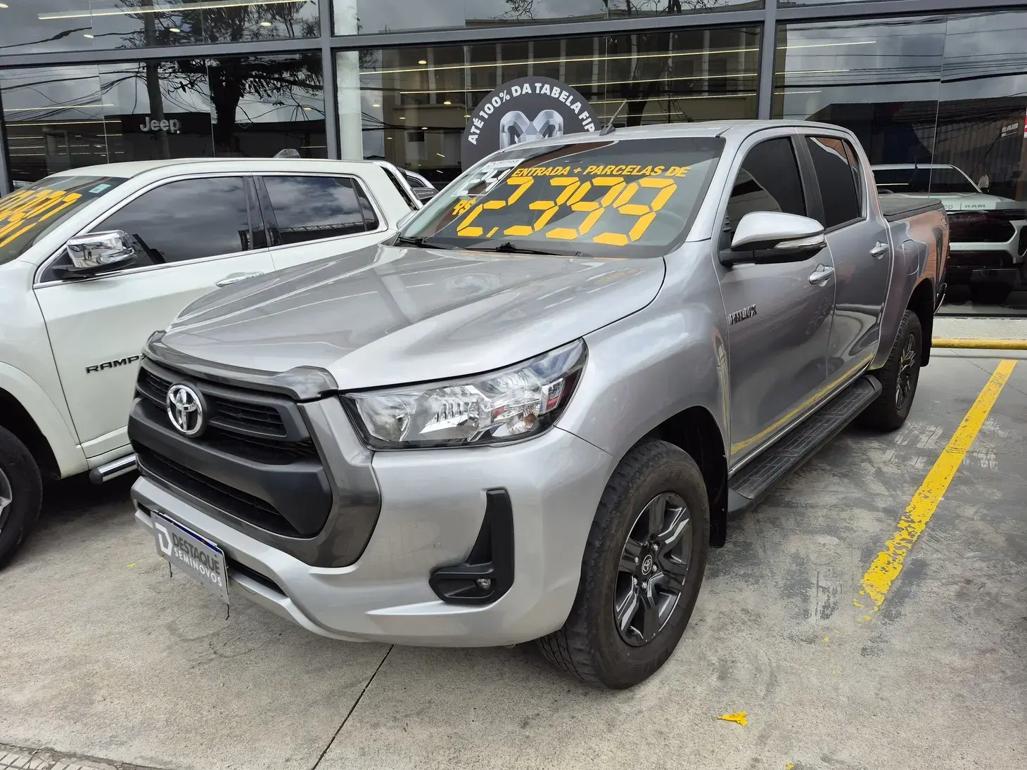 galeria HILUX