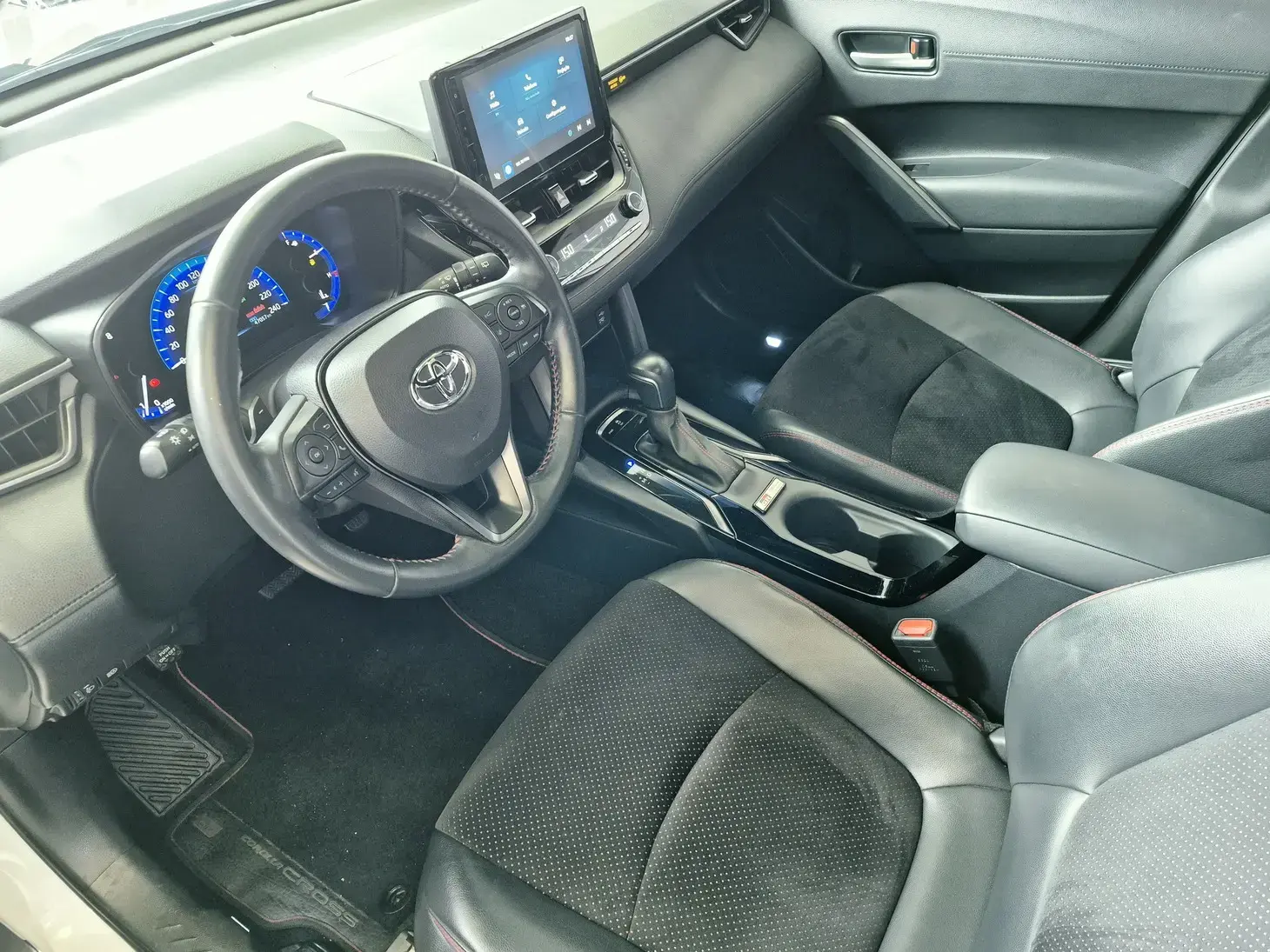 galeria COROLLA CROSS