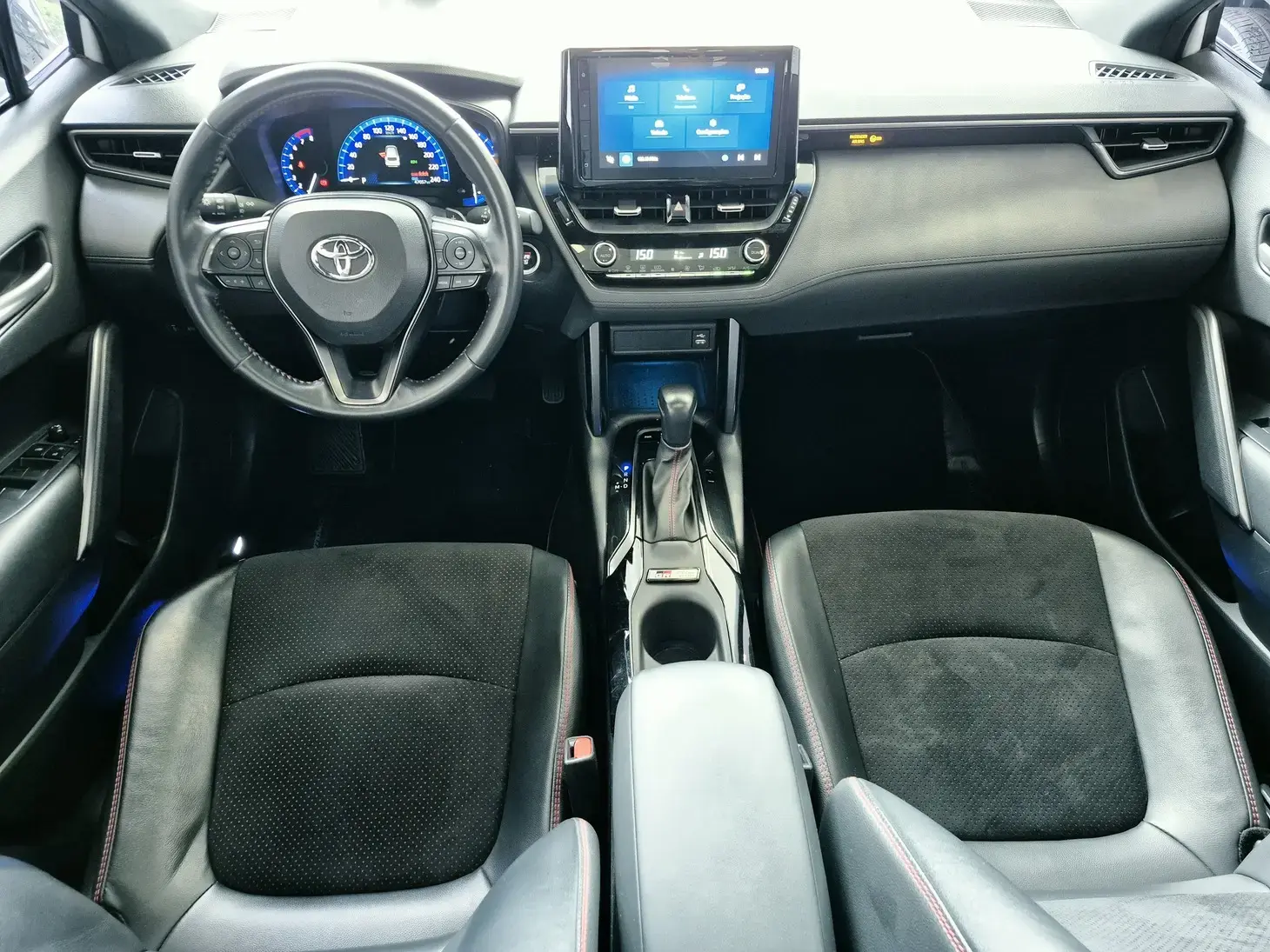galeria COROLLA CROSS