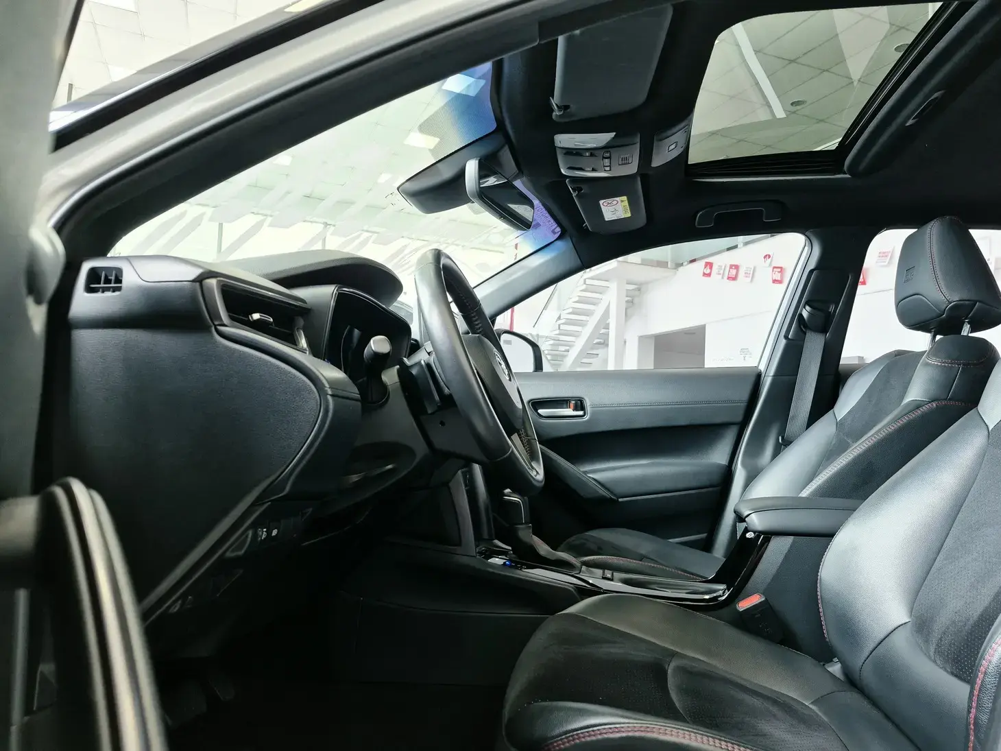 galeria COROLLA CROSS