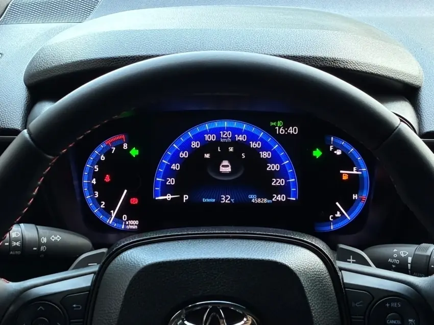 galeria COROLLA CROSS