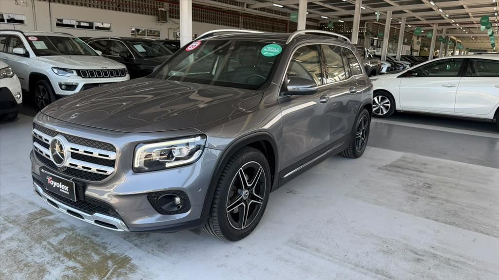 Mercedes Benz GLB 200