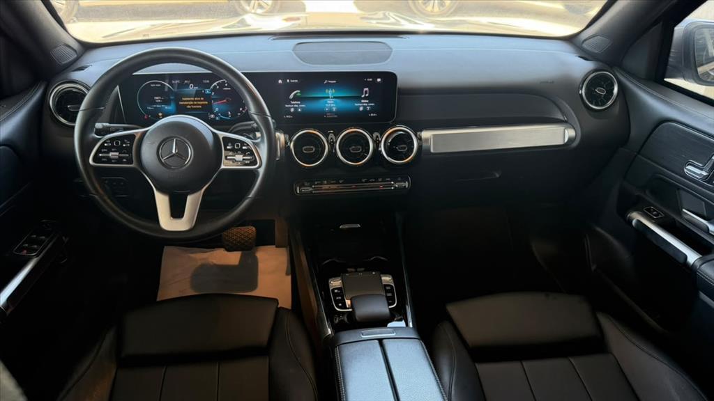 Mercedes Benz GLB 200