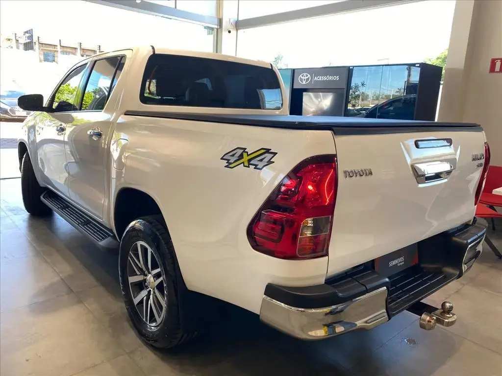 galeria HILUX