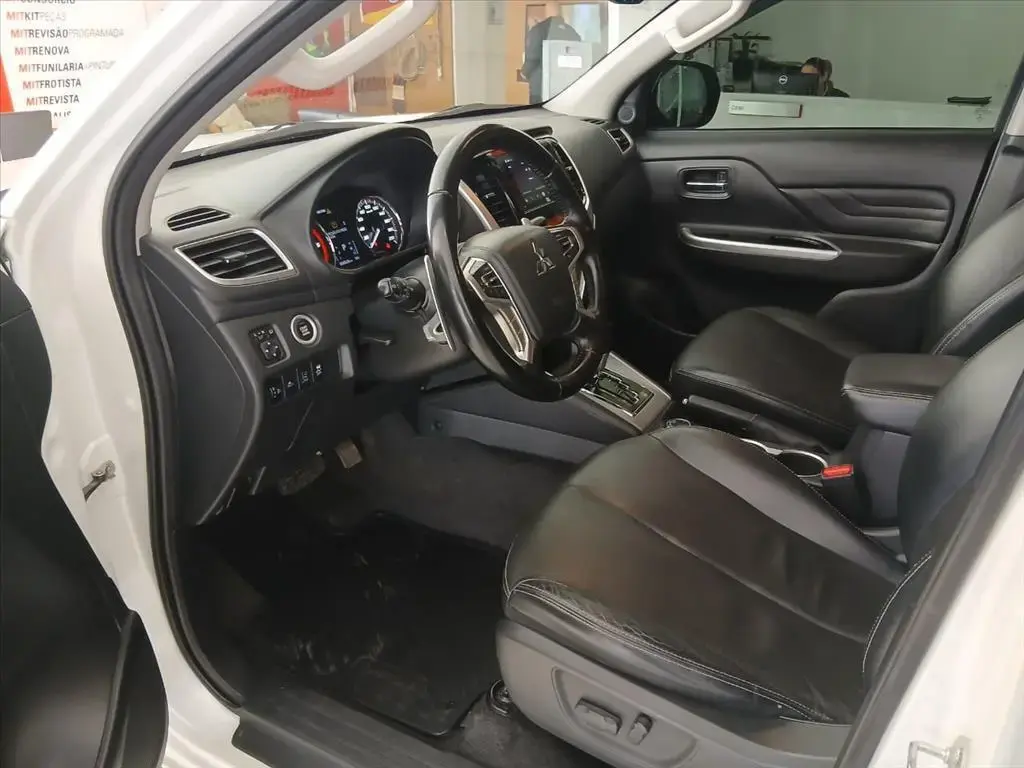 galeria L200 TRITON