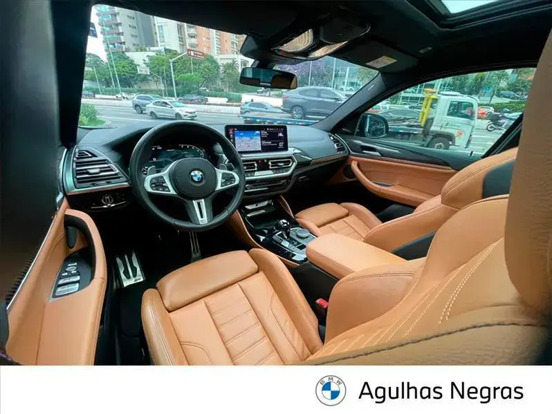 galeria X4