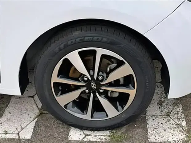 Hyundai HB20 1.6 PREMIUM 16V FLEX 4P AUTOMÁTICO