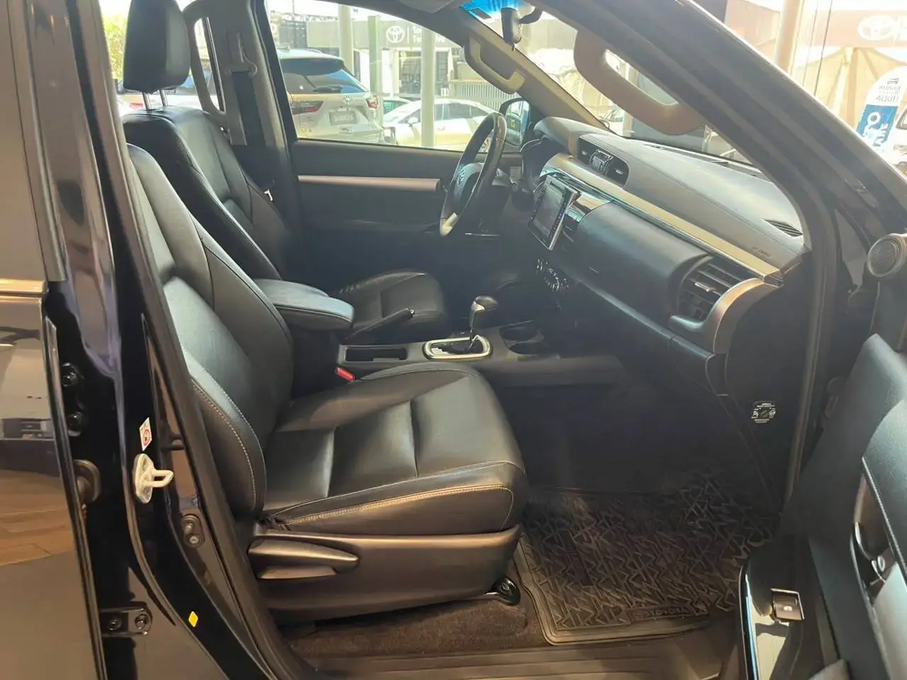 galeria HILUX