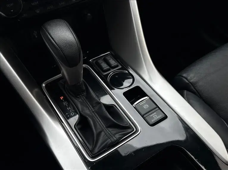 galeria ECLIPSE CROSS