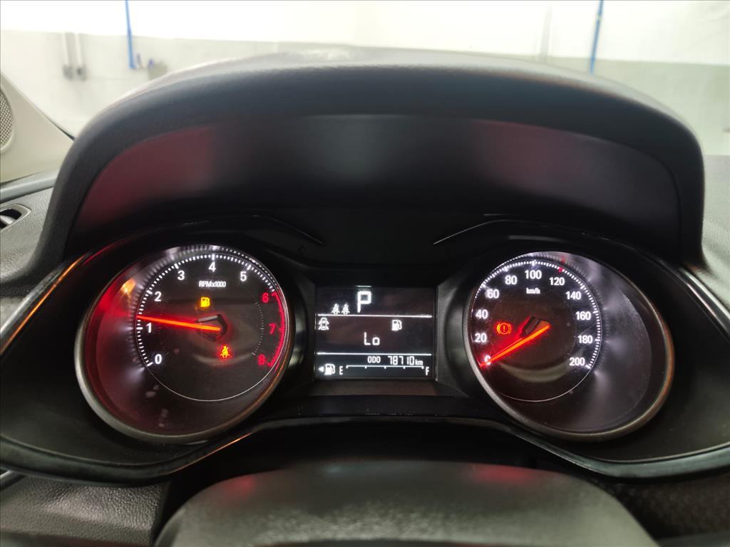 Chevrolet ONIX PLUS