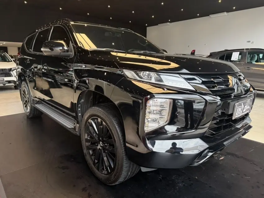 galeria PAJERO SPORT