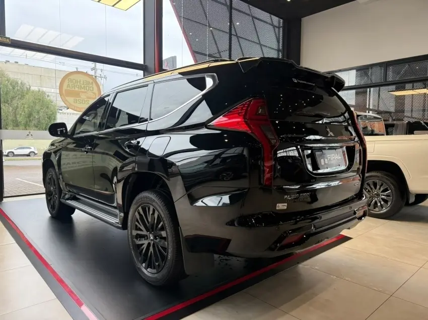 galeria PAJERO SPORT