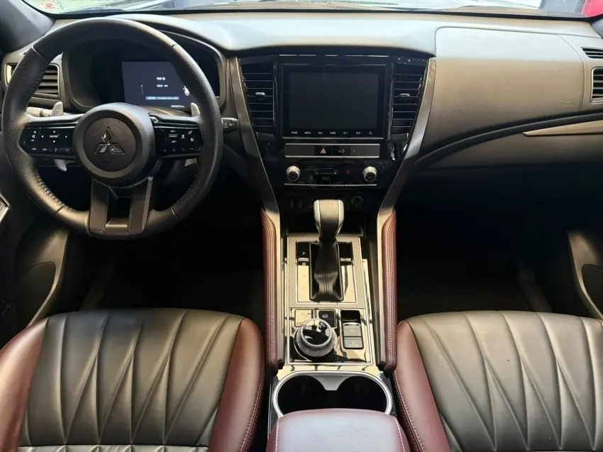 galeria PAJERO SPORT