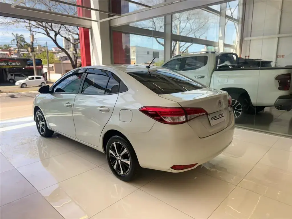 galeria YARIS