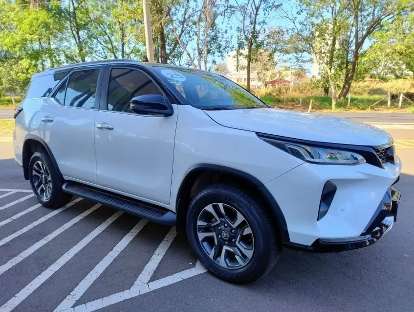 galeria HILUX SW4
