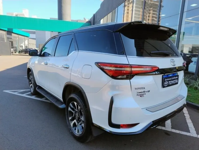 galeria HILUX SW4